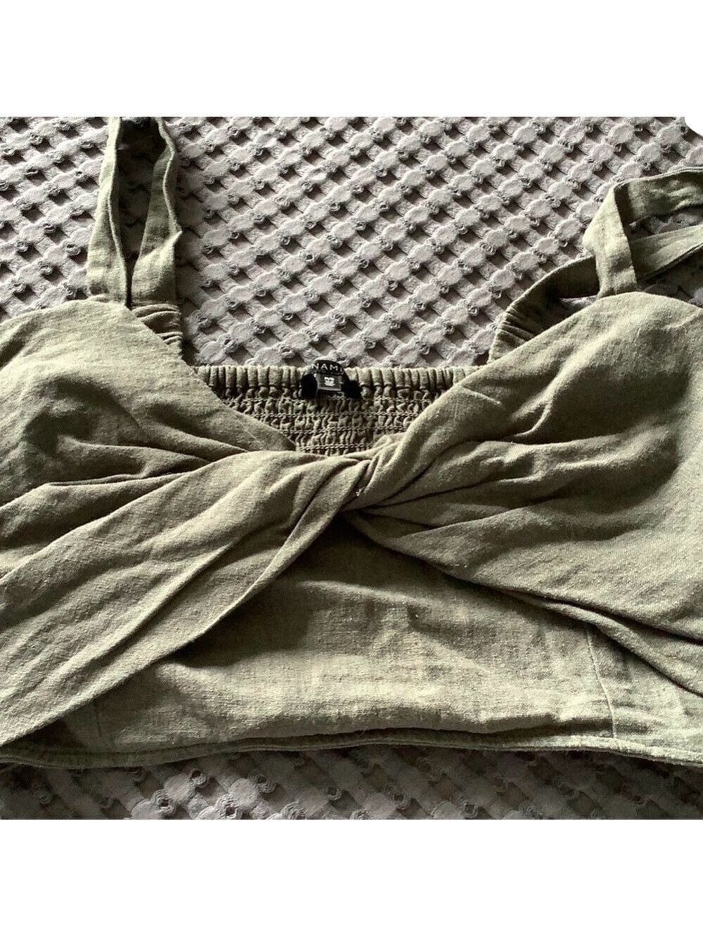 DYNAMITE crop/Bralette Linen Blend
US S - Picture 8 of 9